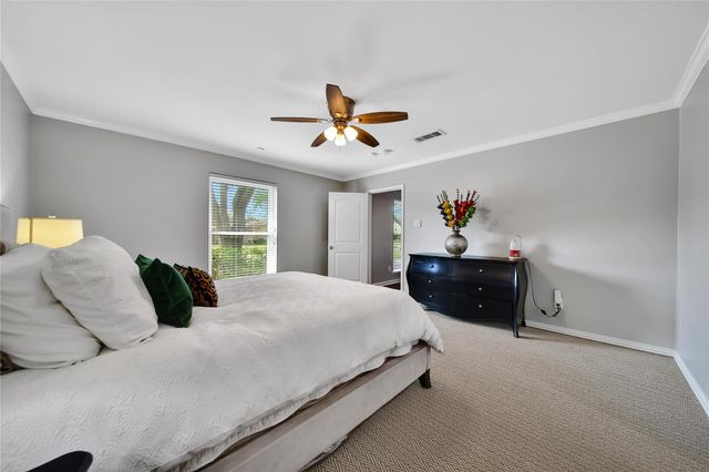 1018 Candlelight Lane, Houston, TX 77018