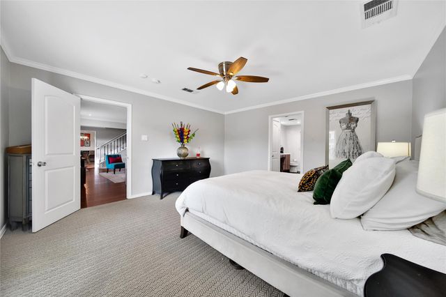 1018 Candlelight Lane, Houston, TX 77018