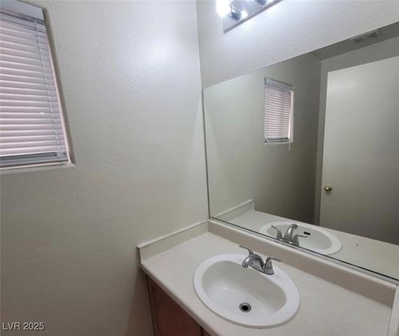 6848 Mesita Avenue, Las Vegas, NV 89122