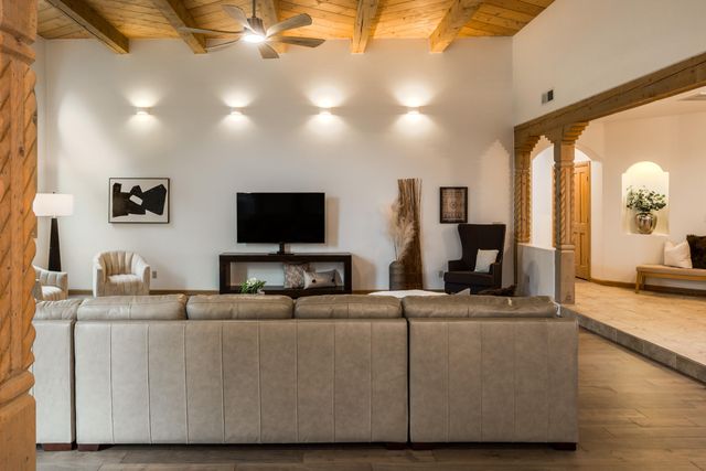 11500 Del Rey Avenue NE, Albuquerque, NM 87122