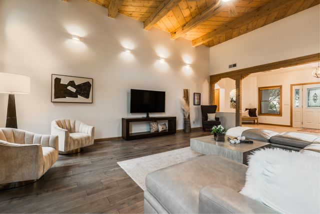 11500 Del Rey Avenue NE, Albuquerque, NM 87122