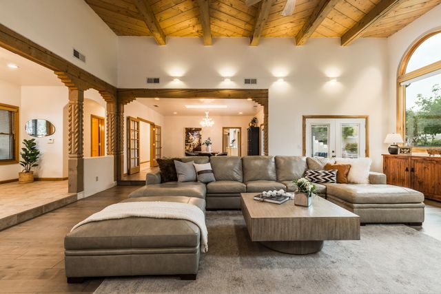 11500 Del Rey Avenue NE, Albuquerque, NM 87122