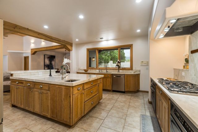 11500 Del Rey Avenue NE, Albuquerque, NM 87122