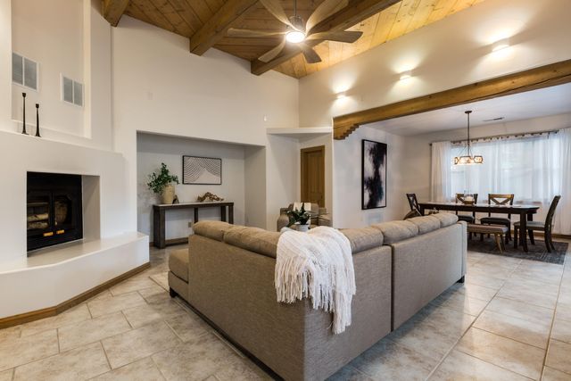 11500 Del Rey Avenue NE, Albuquerque, NM 87122