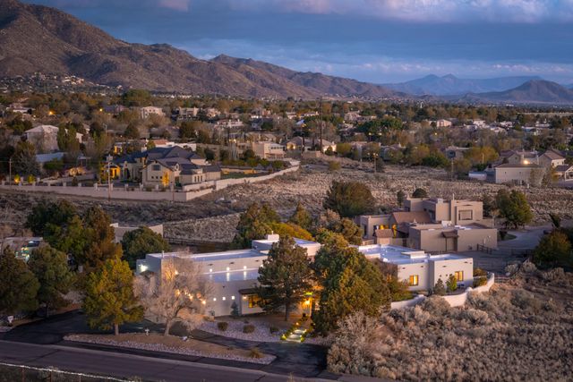 11500 Del Rey Avenue NE, Albuquerque, NM 87122