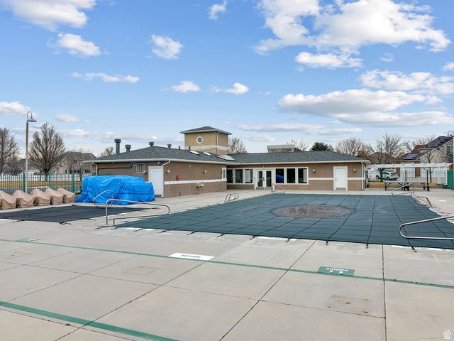 2901 W TABLE ROCK DR, Taylorsville, UT 84129