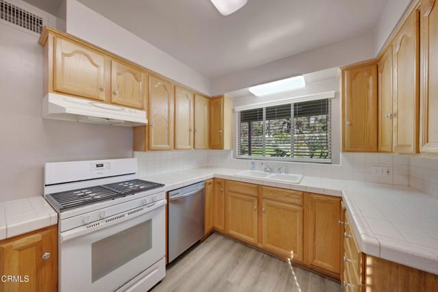 631 Deodara Drive, Altadena, CA 91001