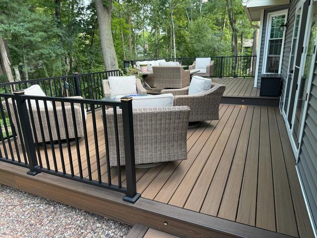 2075 SANDALWOOD COURT, Green Bay, WI 54304