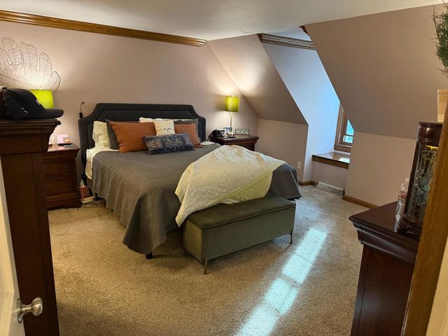 2075 SANDALWOOD COURT, Green Bay, WI 54304
