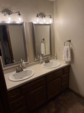 2075 SANDALWOOD COURT, Green Bay, WI 54304
