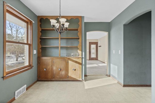 4610 Schofield Street, Monona, WI 53716