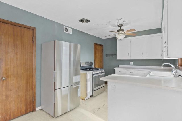 4610 Schofield Street, Monona, WI 53716