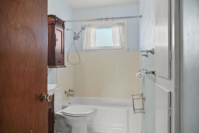 4610 Schofield Street, Monona, WI 53716