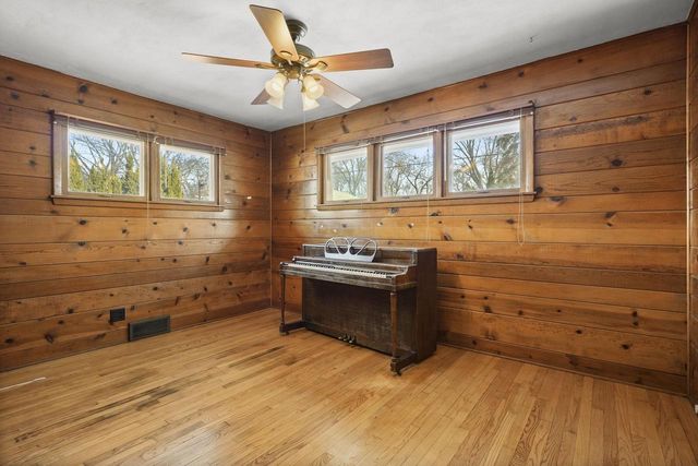 4610 Schofield Street, Monona, WI 53716