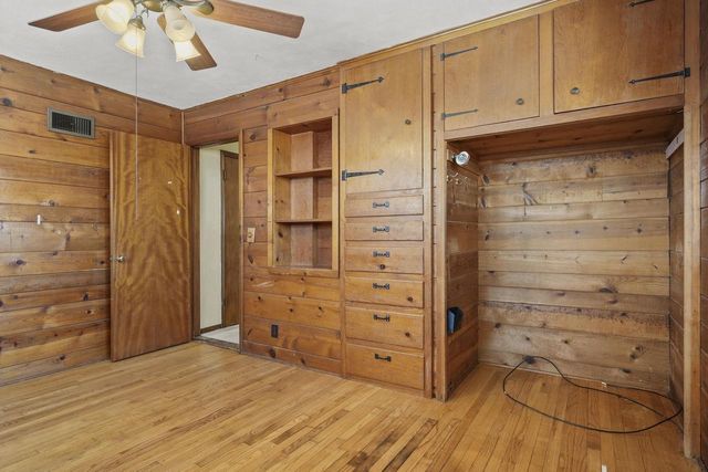 4610 Schofield Street, Monona, WI 53716