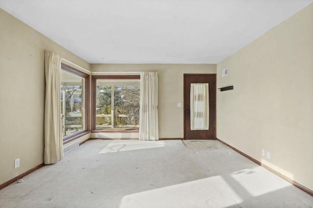 4610 Schofield Street, Monona, WI 53716