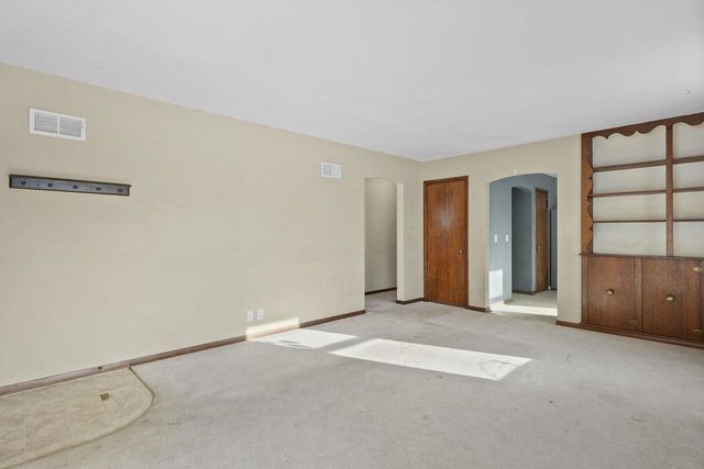 4610 Schofield Street, Monona, WI 53716