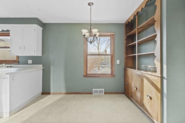 4610 Schofield Street, Monona, WI 53716