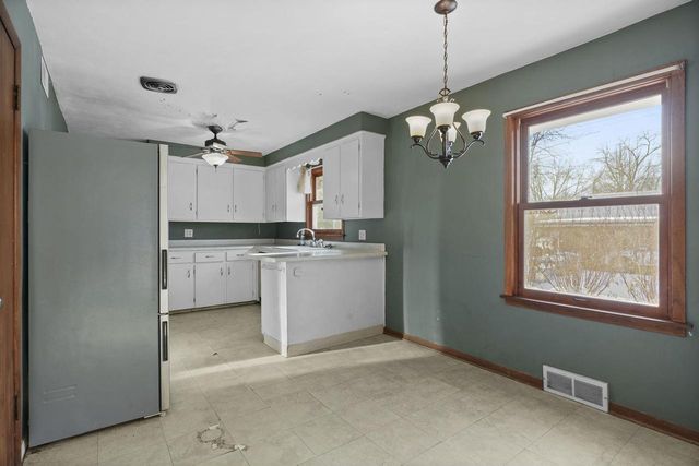 4610 Schofield Street, Monona, WI 53716