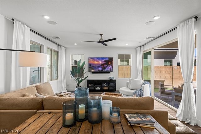 3208 Waterstone Avenue, Henderson, NV 89044