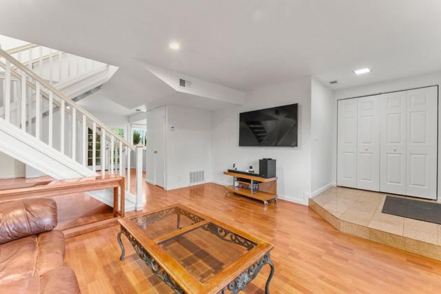 7108 Coral Gables Circle, San Jose, CA 95139