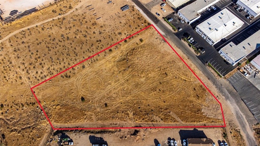 Image 5 of property listing at 0 Alder Street, Hesperia, CA 92345