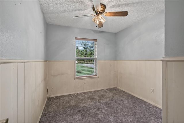 371 Vz County Road 3601, Edgewood, TX 75117