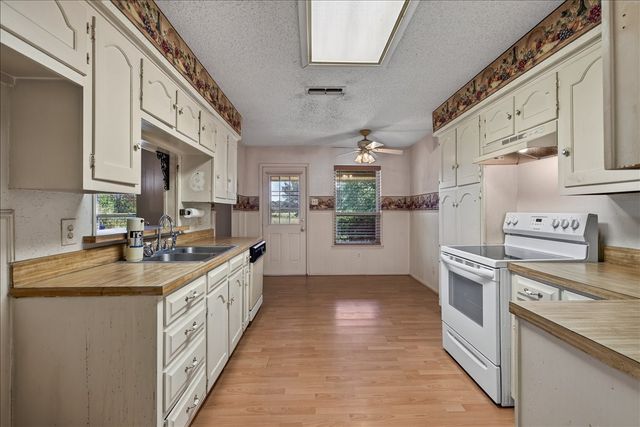 371 Vz County Road 3601, Edgewood, TX 75117