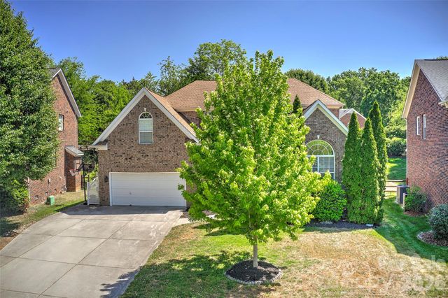7203 Rea Croft Drive, Charlotte, NC 28226