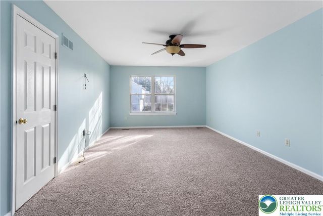 2187 Hannahs Lane, Bethlehem Twp, PA 18020