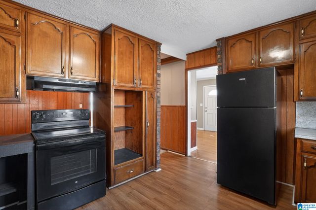 605 LEE ROAD, Birmingham, AL 35215