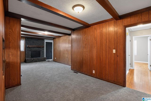 605 LEE ROAD, Birmingham, AL 35215