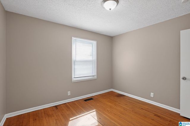 605 LEE ROAD, Birmingham, AL 35215