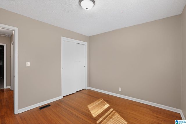 605 LEE ROAD, Birmingham, AL 35215