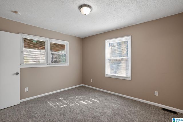 605 LEE ROAD, Birmingham, AL 35215