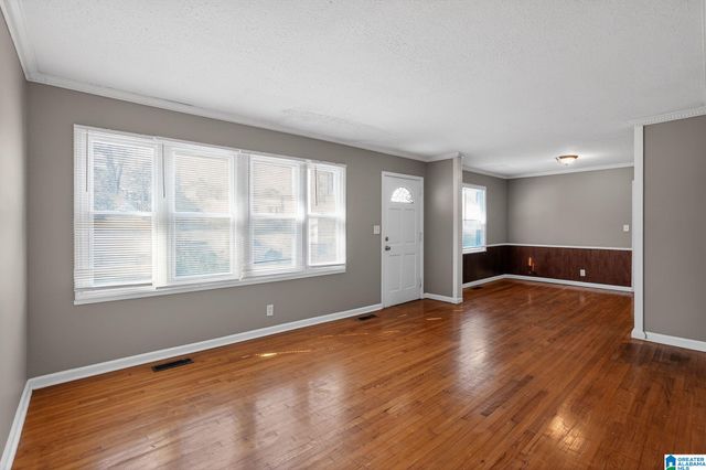 605 LEE ROAD, Birmingham, AL 35215