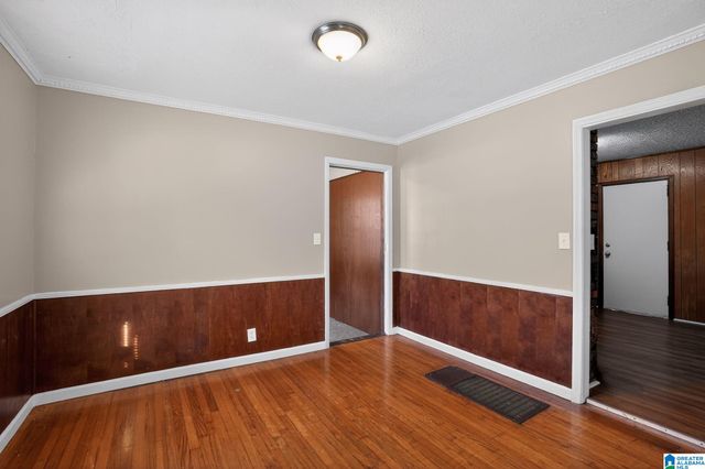 605 LEE ROAD, Birmingham, AL 35215