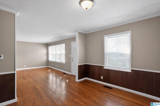 605 LEE ROAD, Birmingham, AL 35215