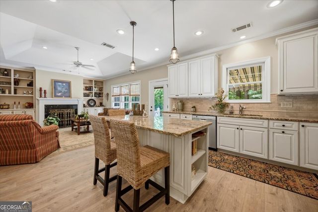 137 Brookstone Way, Macon, GA 31210