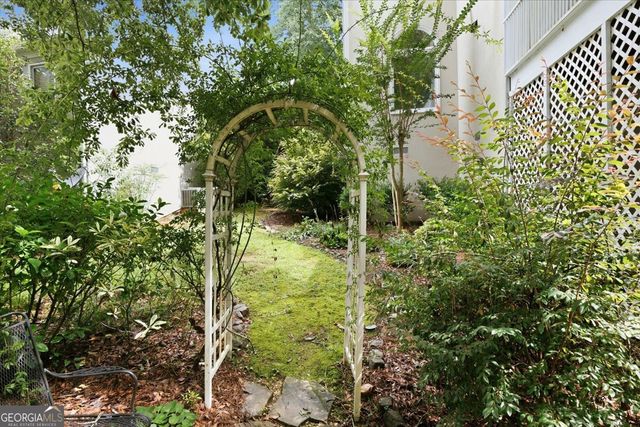137 Brookstone Way, Macon, GA 31210