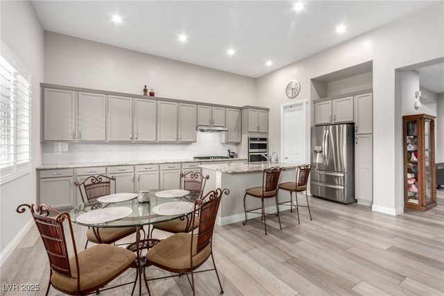 12406 Tudor Arch Drive, Las Vegas, NV 89138