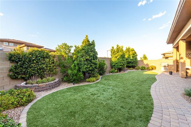 12406 Tudor Arch Drive, Las Vegas, NV 89138