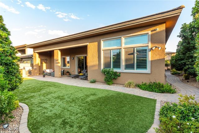 12406 Tudor Arch Drive, Las Vegas, NV 89138