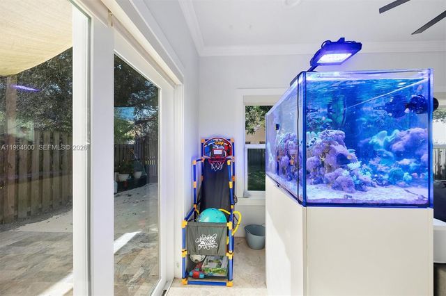 1602 SE 20th Rd, Homestead, FL 33035