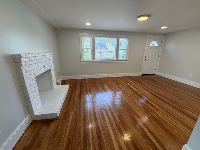 11 Carter, Brockton, MA 02302