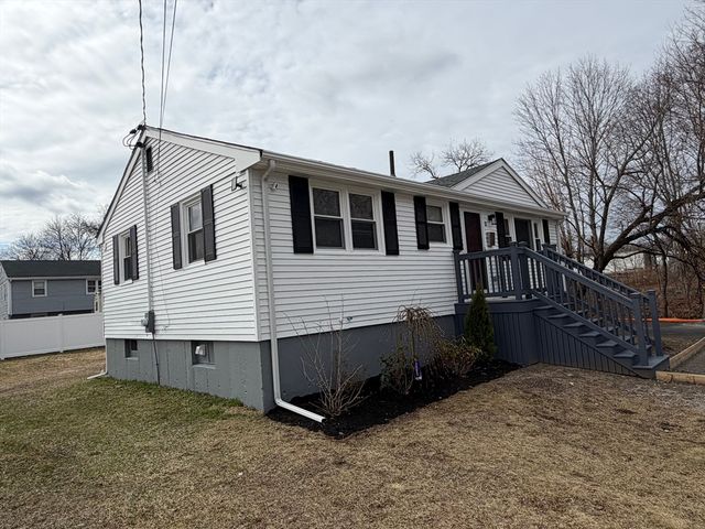 11 Carter, Brockton, MA 02302