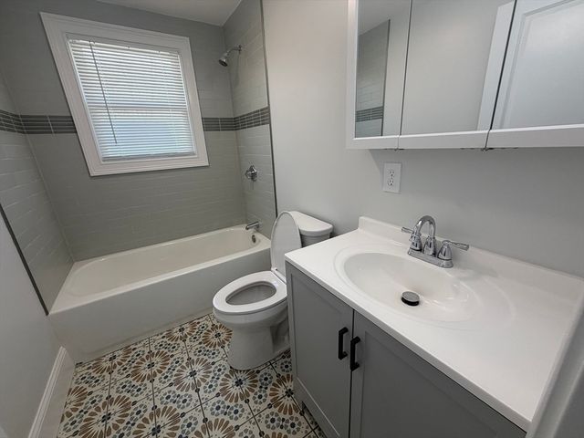 11 Carter, Brockton, MA 02302