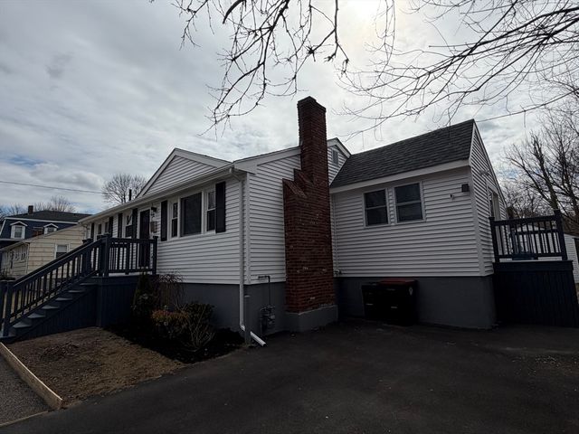 11 Carter, Brockton, MA 02302