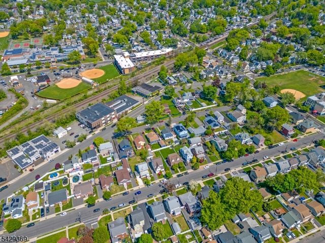 146 W Grant Ave, Roselle Park Boro, NJ 07204