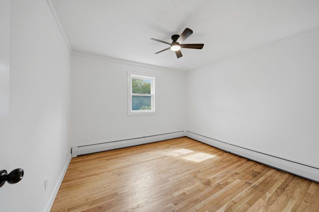 6 Sterling St, Leicester, MA 01524